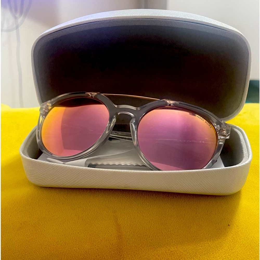 MICHAEL KORS SUN GLASSES